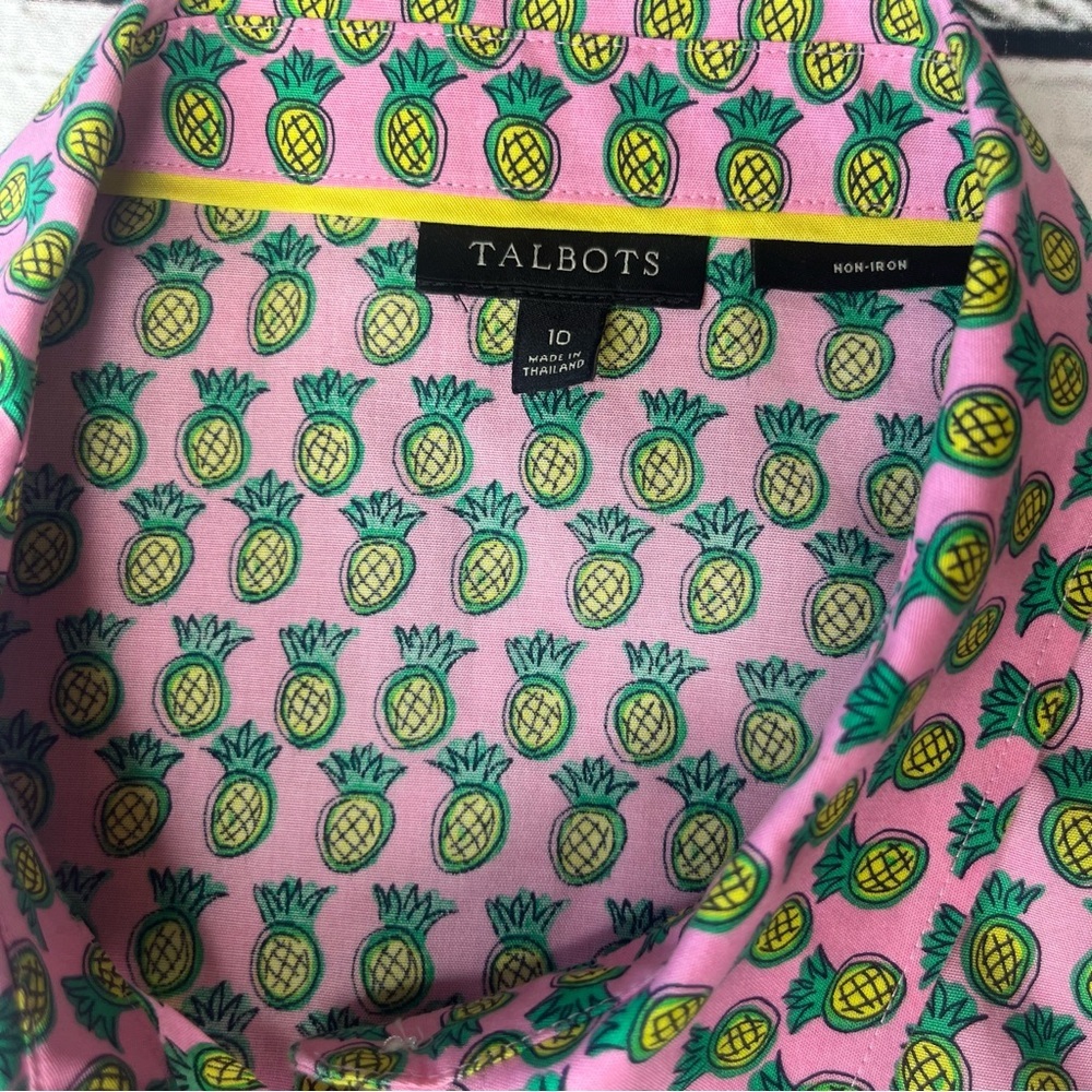 Talbots No-Iron Scalloped Edge Pineapple Print Sleeveless Blouse Size 10 - Picture 2 of 9